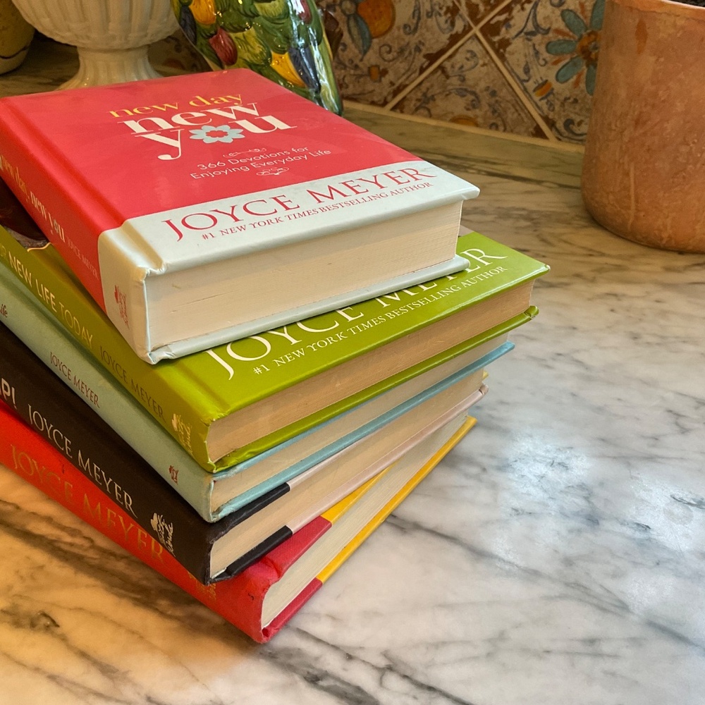 Joyce Meyer Assorted Color Inspirational Book Set - Multi-Color - Picture 3 of 13